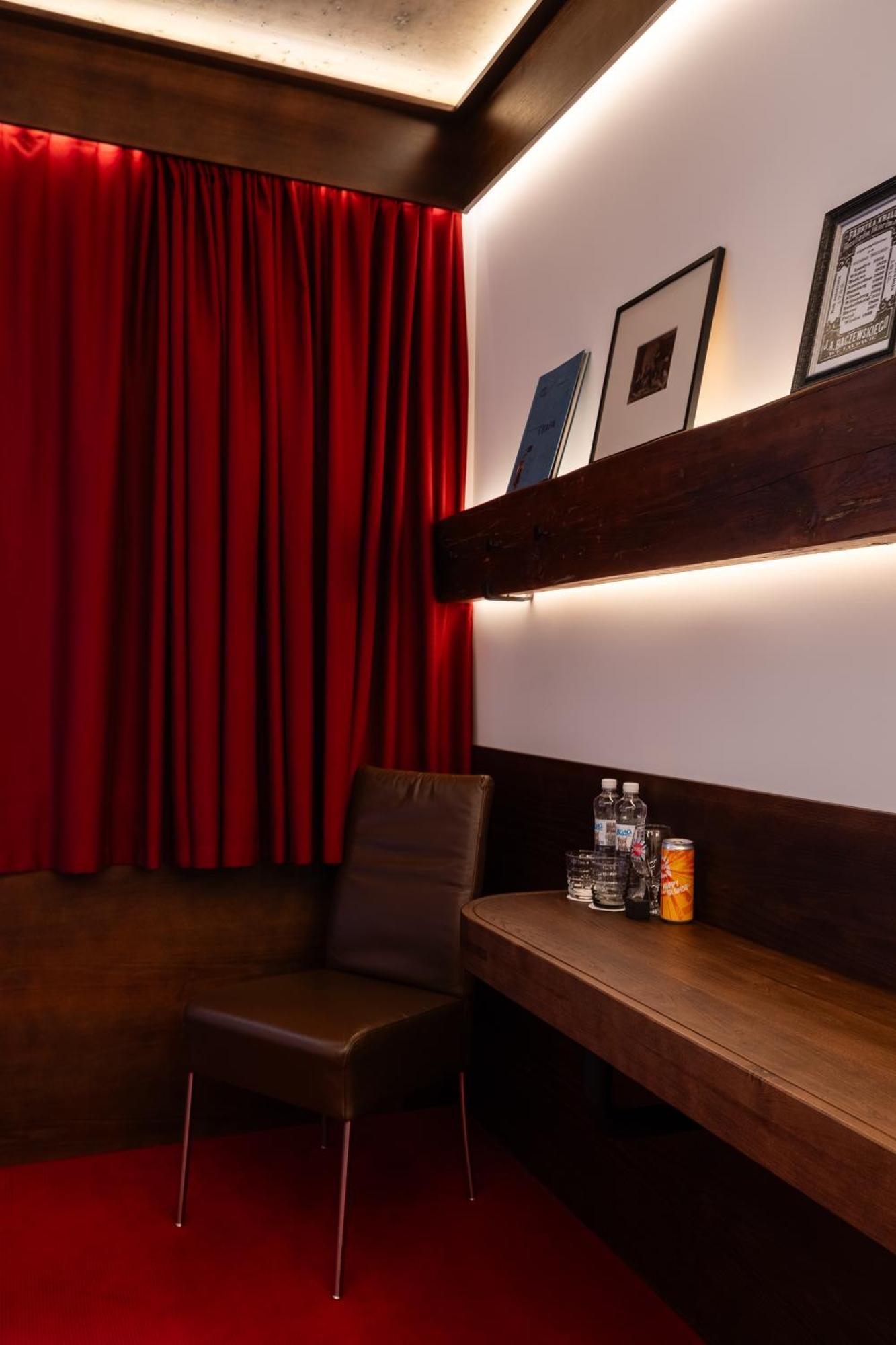 !Fest Hotel Rynok Square Liov Exterior foto