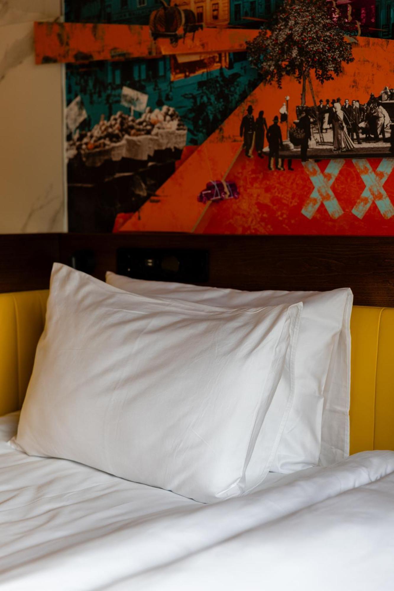 !Fest Hotel Rynok Square Liov Exterior foto