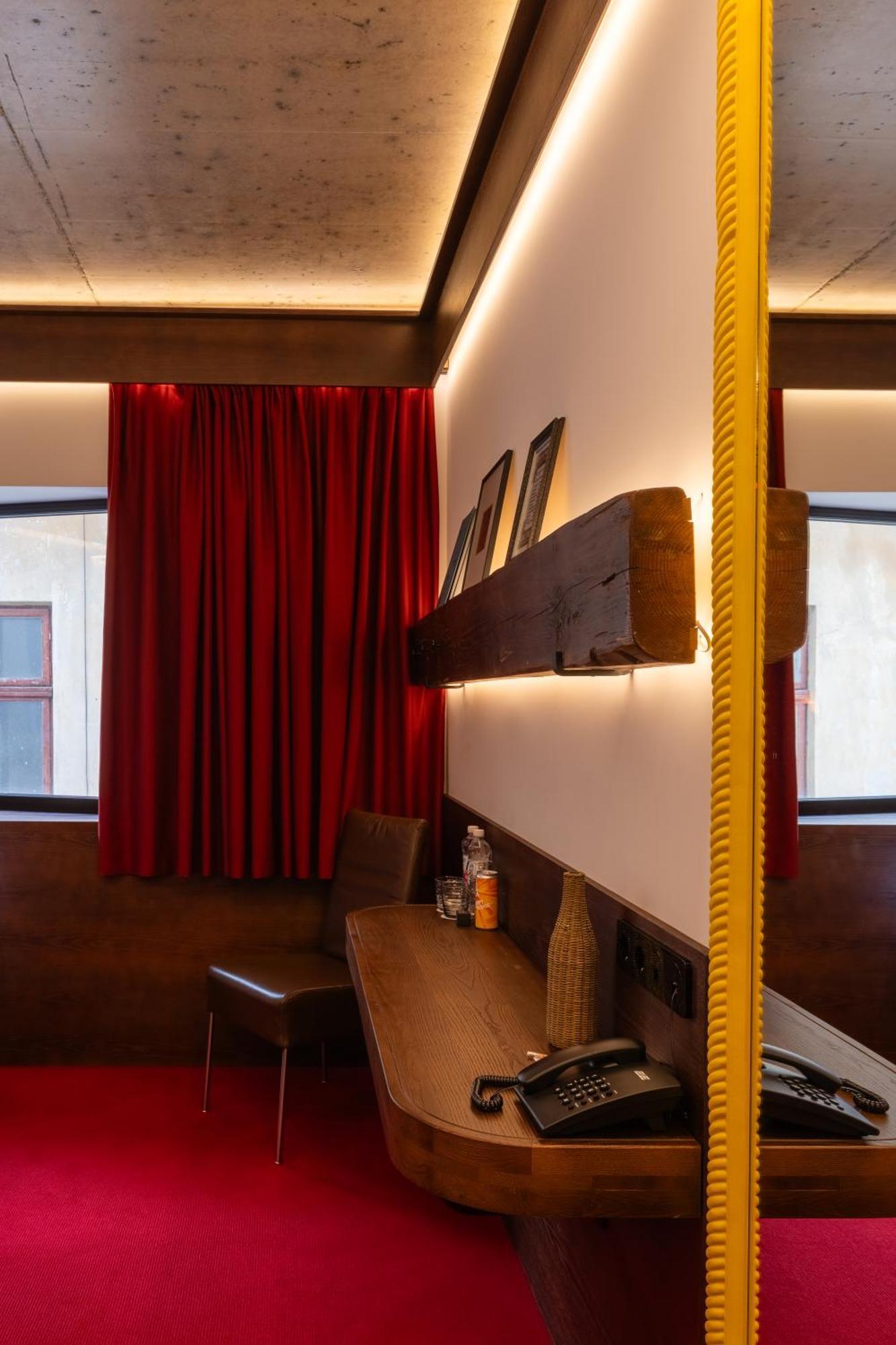 !Fest Hotel Rynok Square Liov Exterior foto