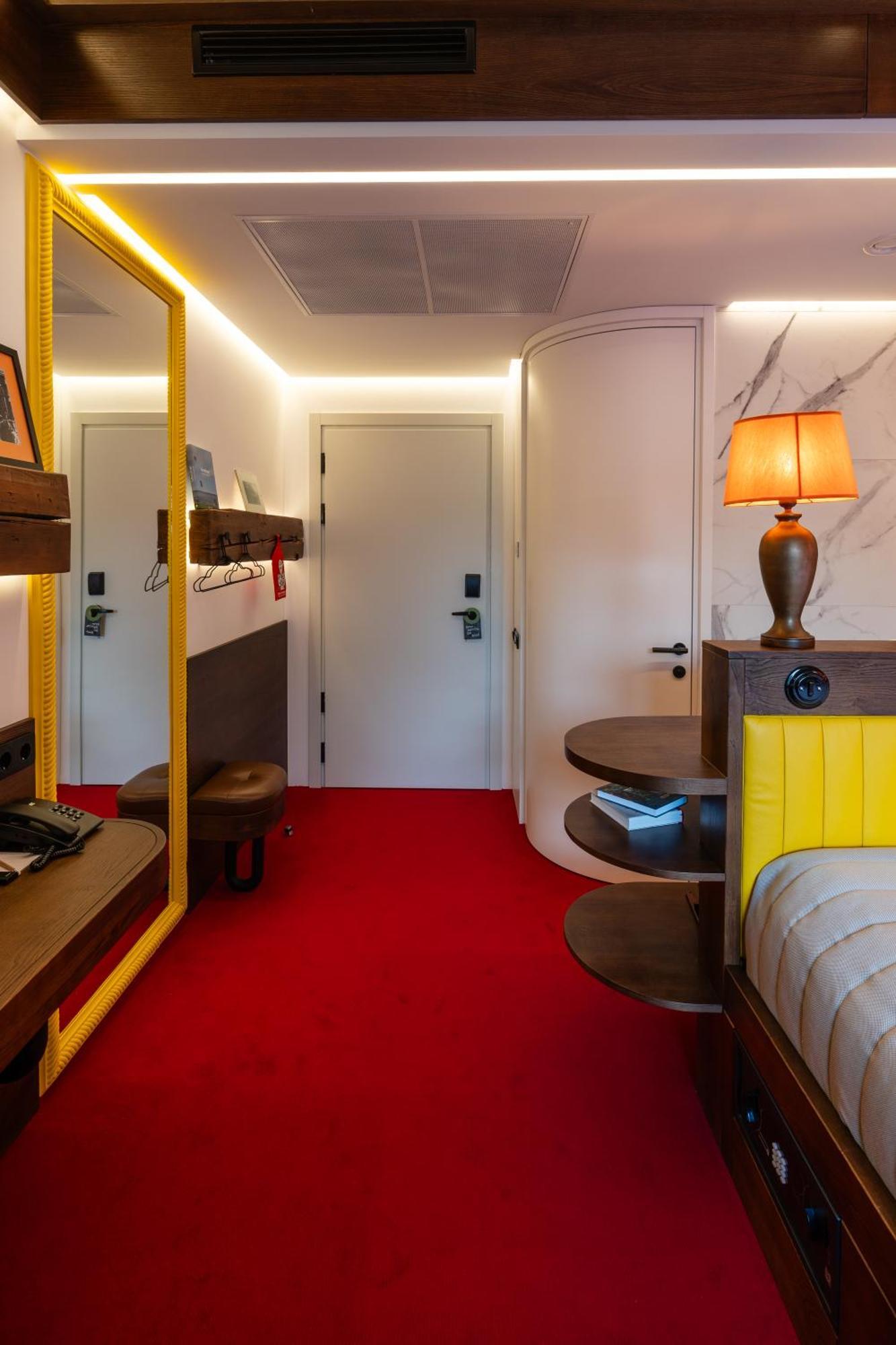!Fest Hotel Rynok Square Liov Exterior foto